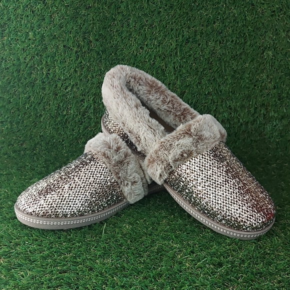 Shoes SKECHERS MEMORY FOAM size 11 - Picture 1 of 16